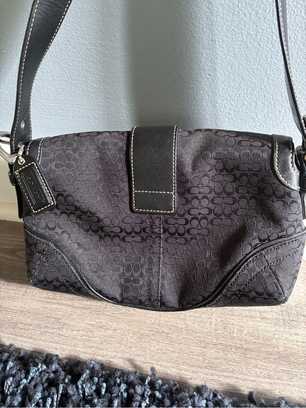 vintage Y2K black signature jacquard Coach Soho Flap Bag (Style 1463) - Picture 6 of 10